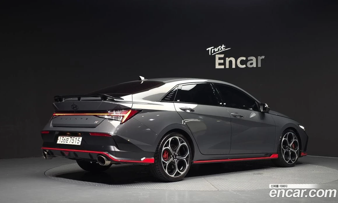 Hyundai Elantra 2.0 N, снимка 2 - Автомобили и джипове - 56155870