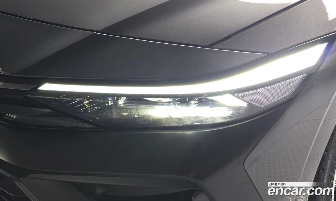 Hyundai Elantra 2.0 N, снимка 8 - Автомобили и джипове - 56155870