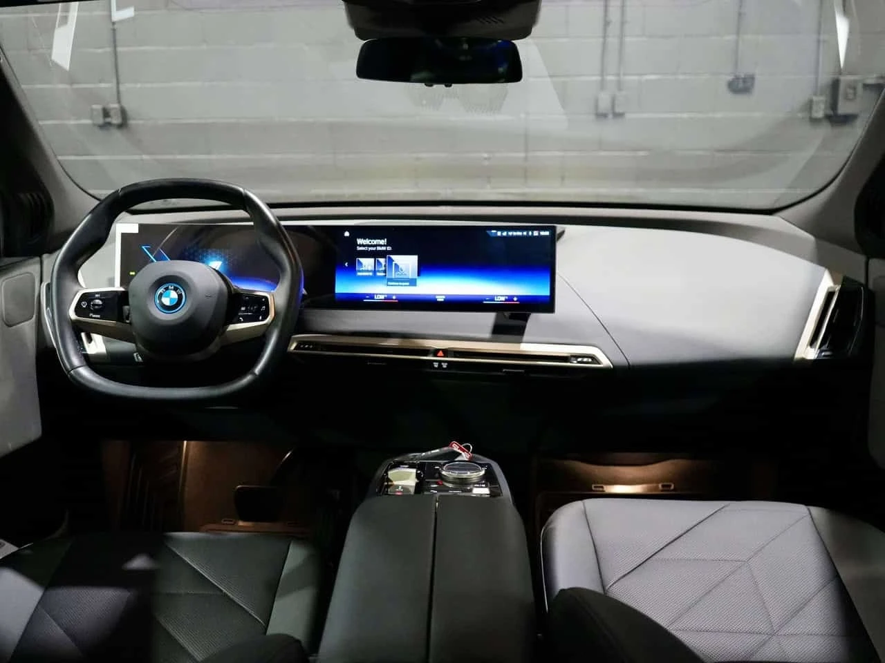 BMW iX xDrive50 NO ACCIDENT| xDrive50| MASSAGE |  | Mobile.bg � ����������� 9