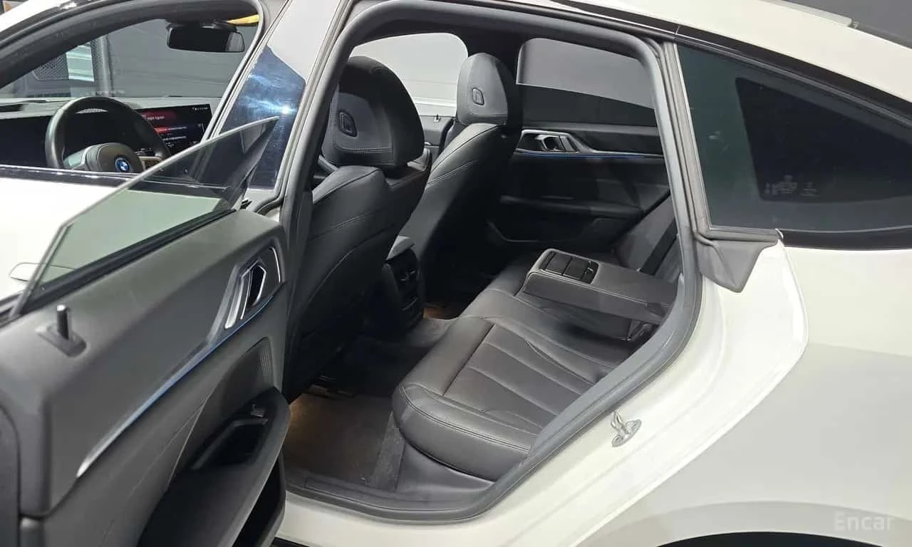 BMW i4 * eDrive40 M Sports * ���� �� �� *  | Mobile.bg � ����������� 12