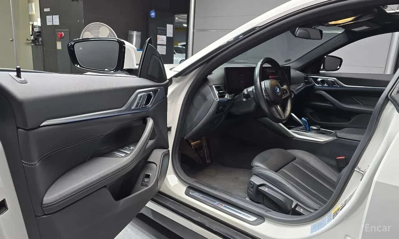 BMW i4 * eDrive40 M Sports * ���� �� �� *  | Mobile.bg � ����������� 10
