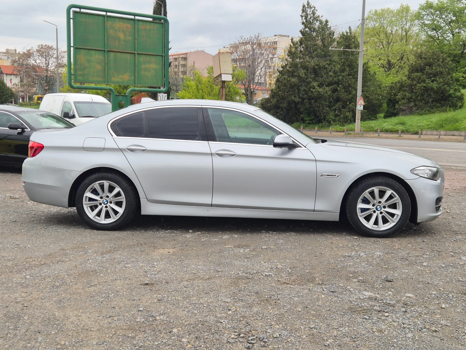 BMW 520 d 190кс, снимка 6 - Автомобили и джипове - 56634174