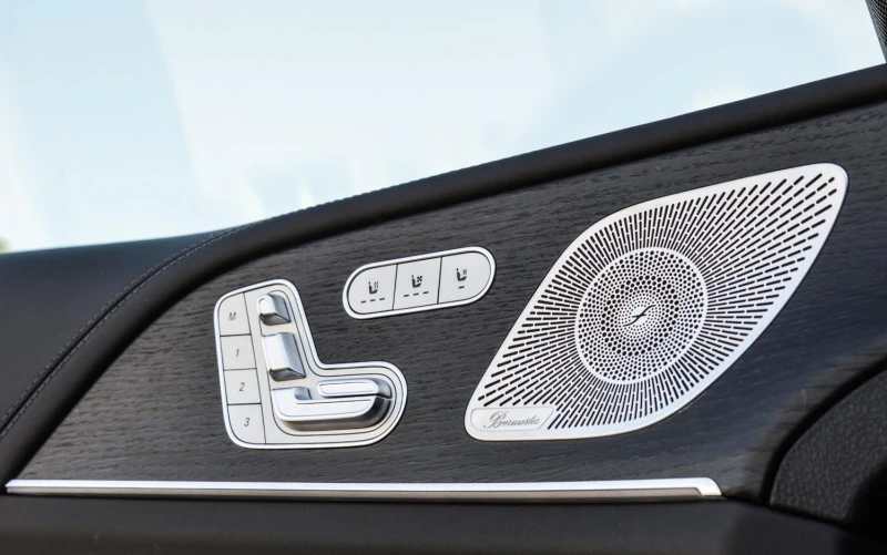 Mercedes-Benz GLE 63 S AMG /4-MATIC/COUPE/FACE/BURM/PANO/HEAD UP/360/NIGHT/22, снимка 8 - Автомобили и джипове - 52005925