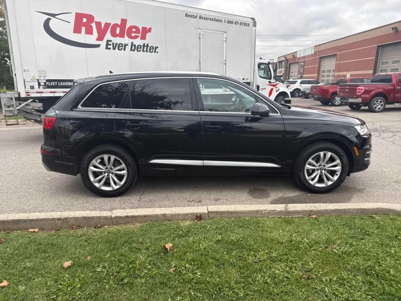 Audi Q7 Progressiv  CARFAX, снимка 3 - Автомобили и джипове - 52308811