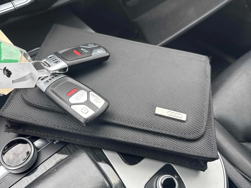 Audi Q7 Progressiv  CARFAX, снимка 15 - Автомобили и джипове - 52308811