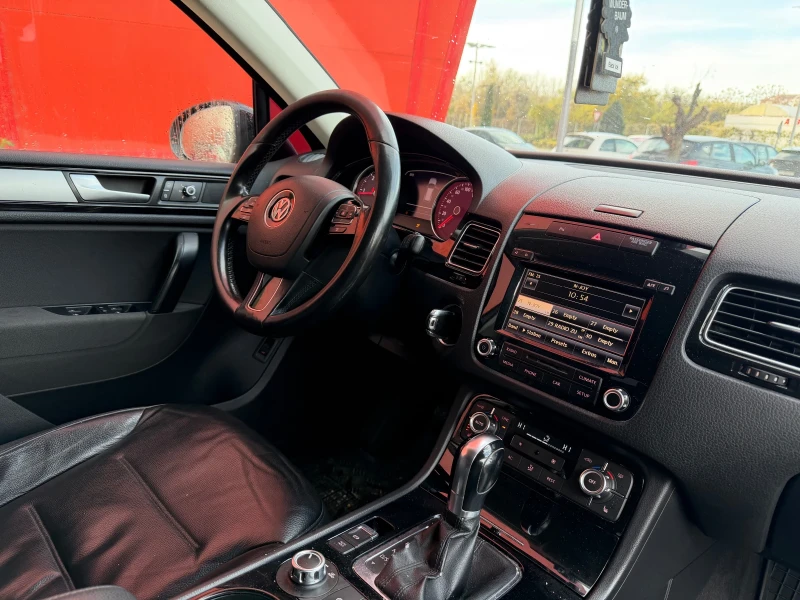 VW Touareg БАРТЕР* 2013г* 3.0D* LED* На* ПРУЖИНИ, снимка 8 - Автомобили и джипове - 52542257