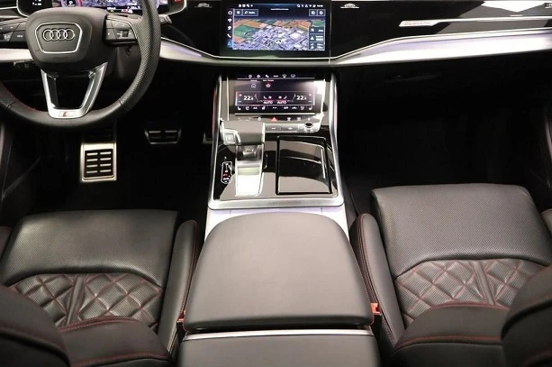 Audi Q8 50 TDI Quattro = S-line = Black OpticPlus Гаранция, снимка 10 - Автомобили и джипове - 52810542