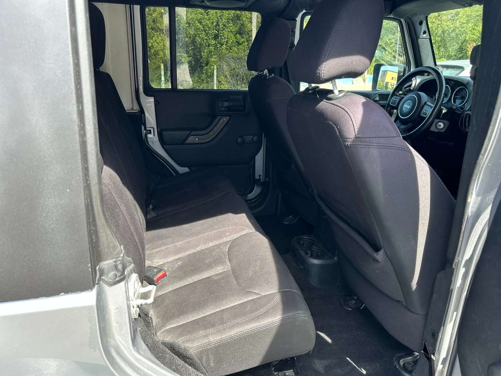Jeep Wrangler Unlimited - изображение 9