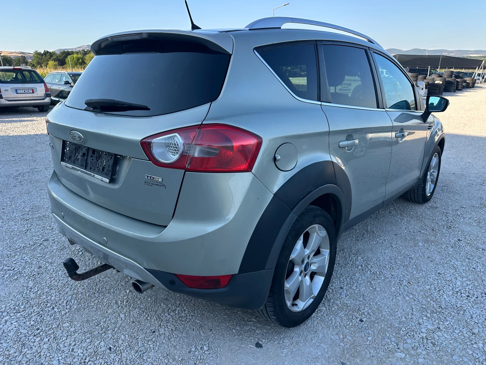 Ford Kuga 2.0/136кс 4х4 Панорама Кожа Сервизни документи - изображение 6