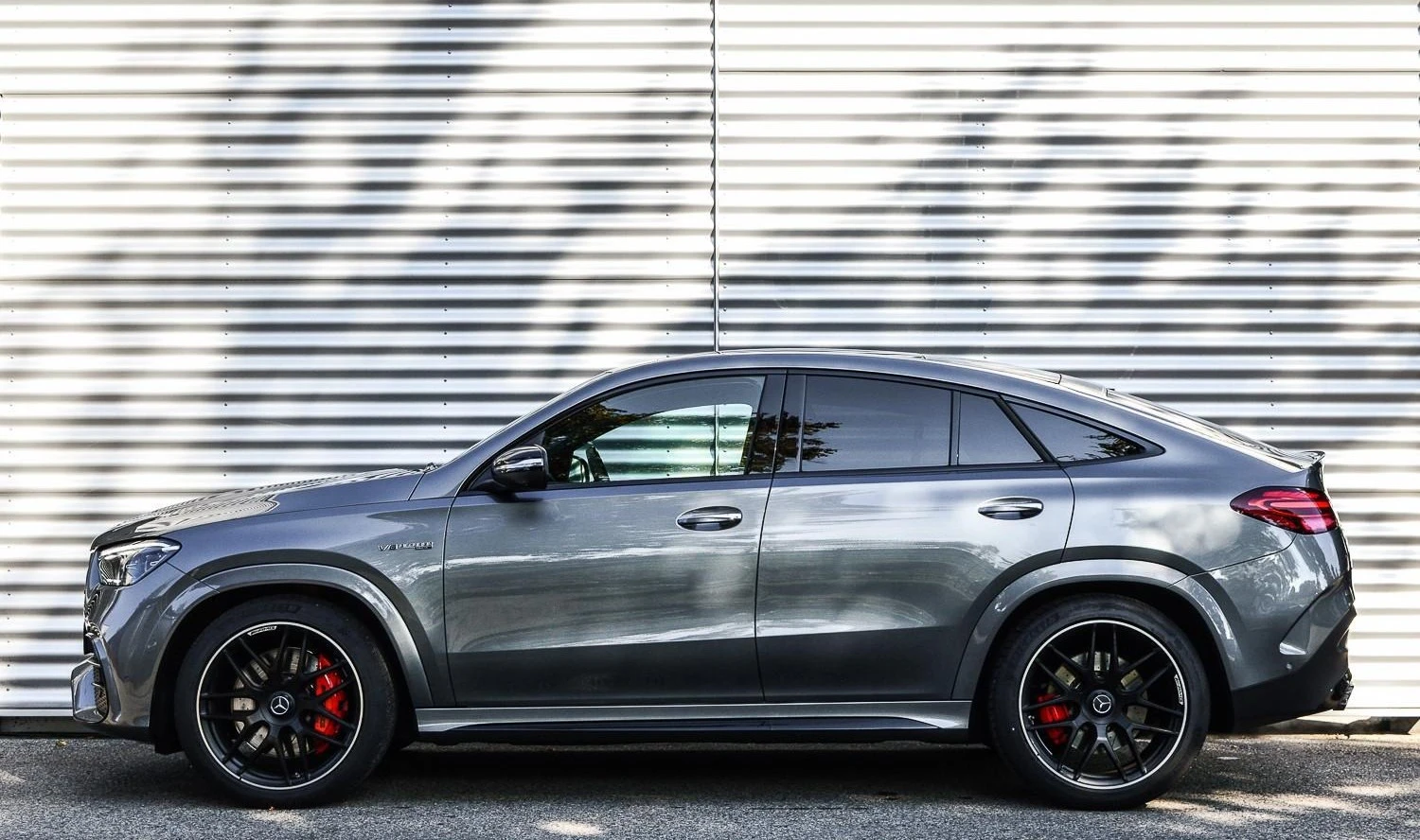 Mercedes-Benz GLE 63 S AMG /4-MATIC/COUPE/FACE/BURM/PANO/HEAD UP/360/NIGHT/22 - изображение 4