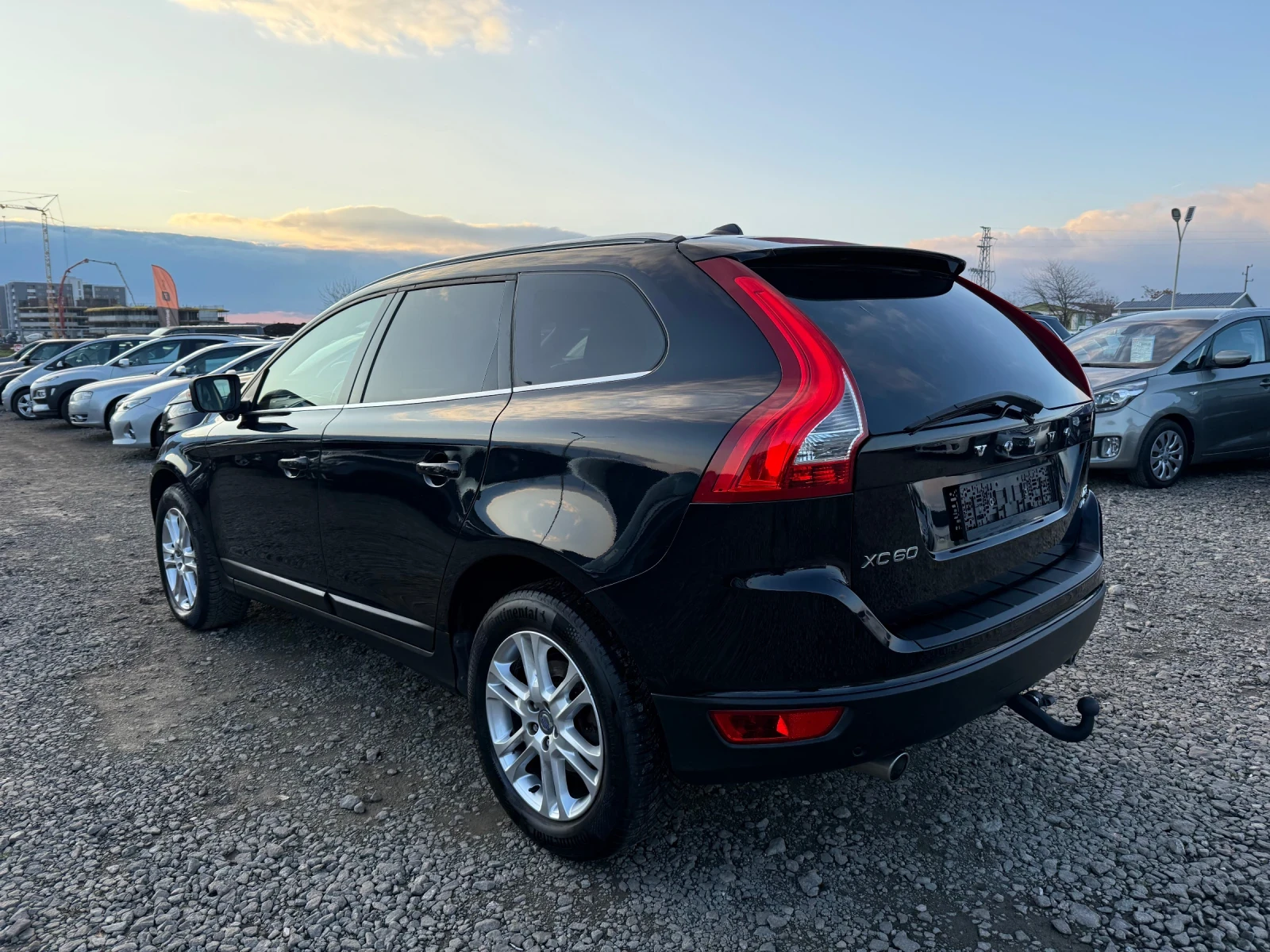 Volvo XC60 2.4 D5 AWD ШВЕЙЦАРИЯ SUMMUM - изображение 7