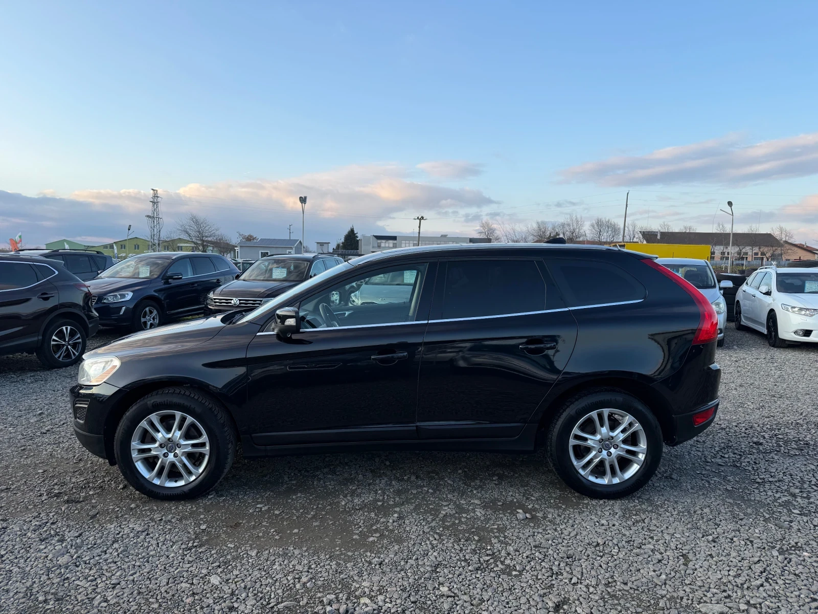 Volvo XC60 2.4 D5 AWD ШВЕЙЦАРИЯ SUMMUM - изображение 6