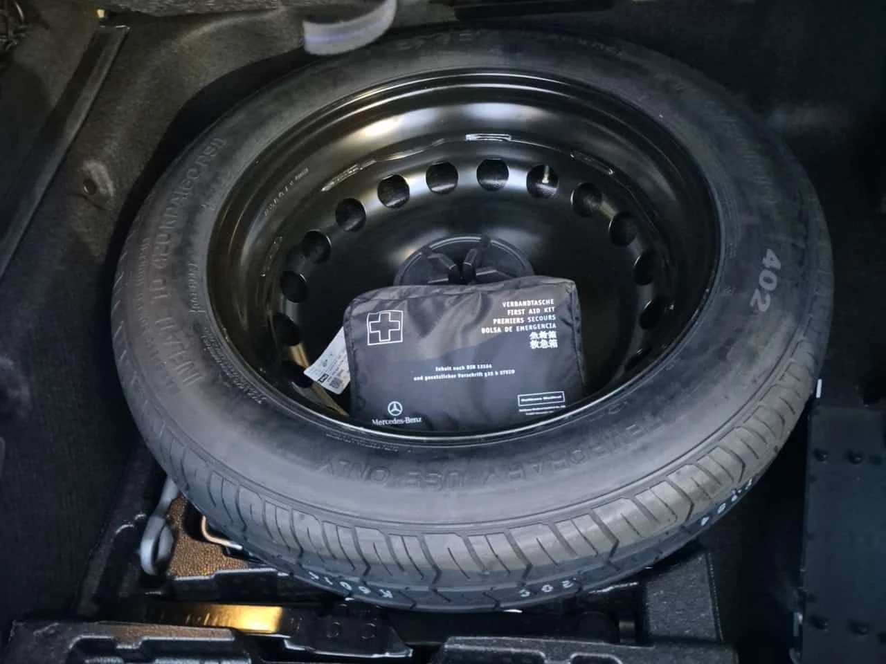 Mercedes-Benz GLE 450 AMG /360/DISTRONIC/BURMESTER/ВЪЗДУХ, снимка 15 - Автомобили и джипове - 53866855