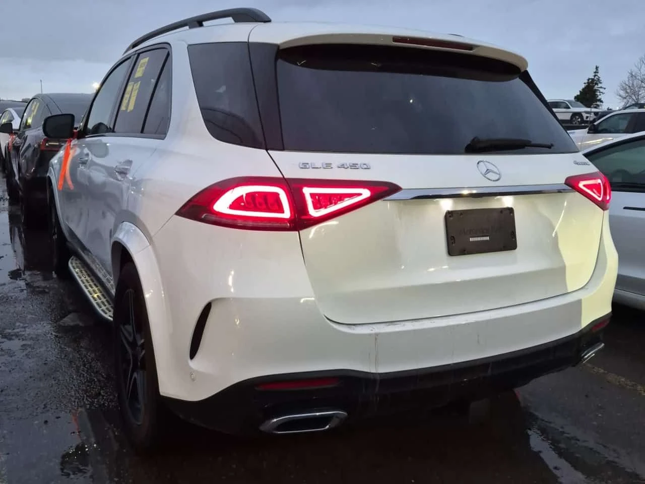 Mercedes-Benz GLE 450 AMG /360/DISTRONIC/BURMESTER/ВЪЗДУХ, снимка 4 - Автомобили и джипове - 53866855