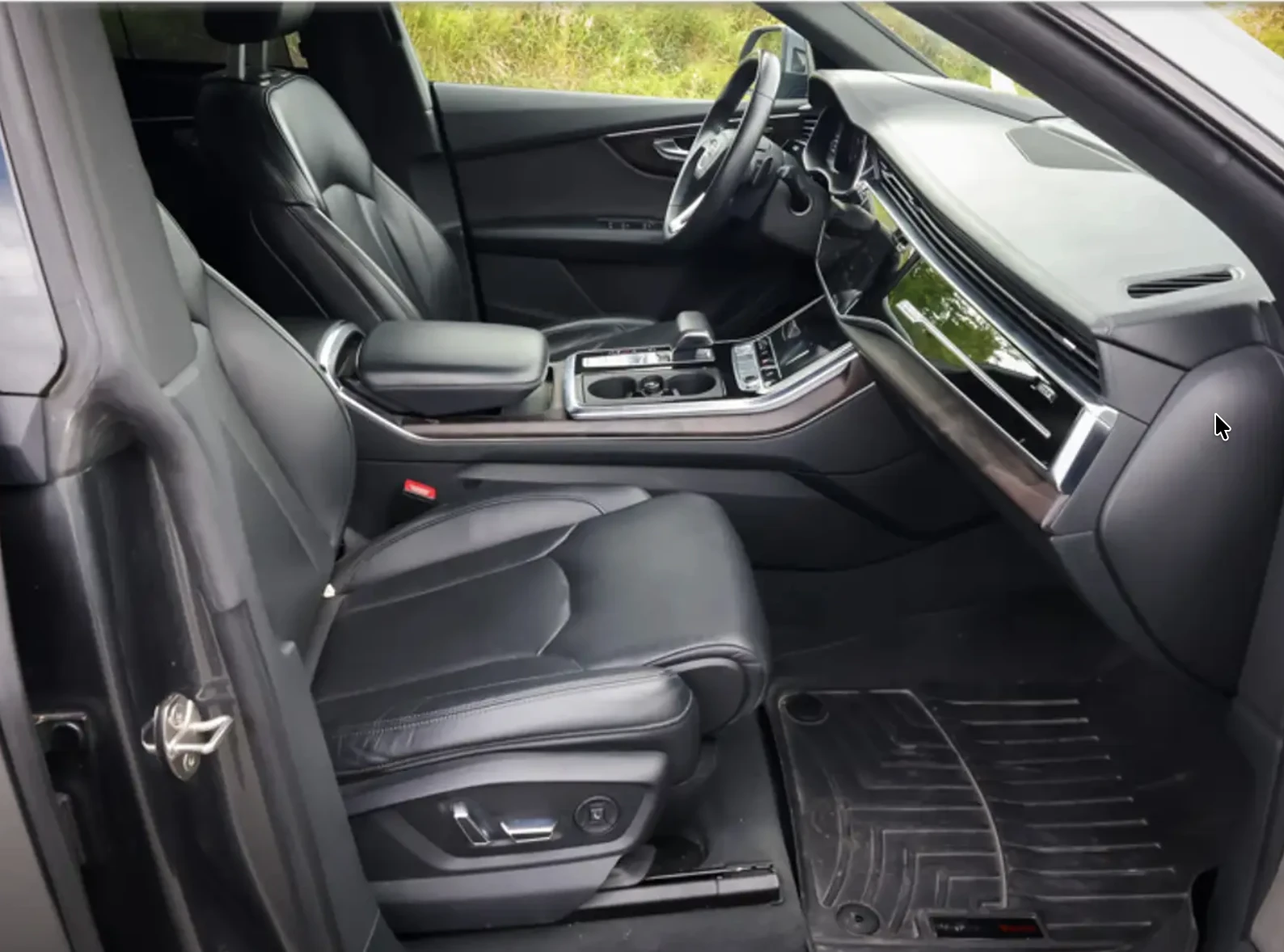 Audi Q8, снимка 6 - Автомобили и джипове - 56008486
