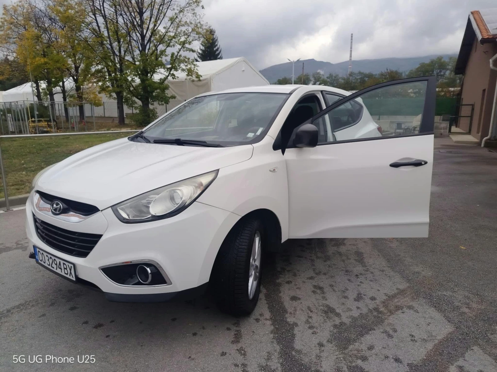 Hyundai IX35, снимка 2 - Автомобили и джипове - 56427157