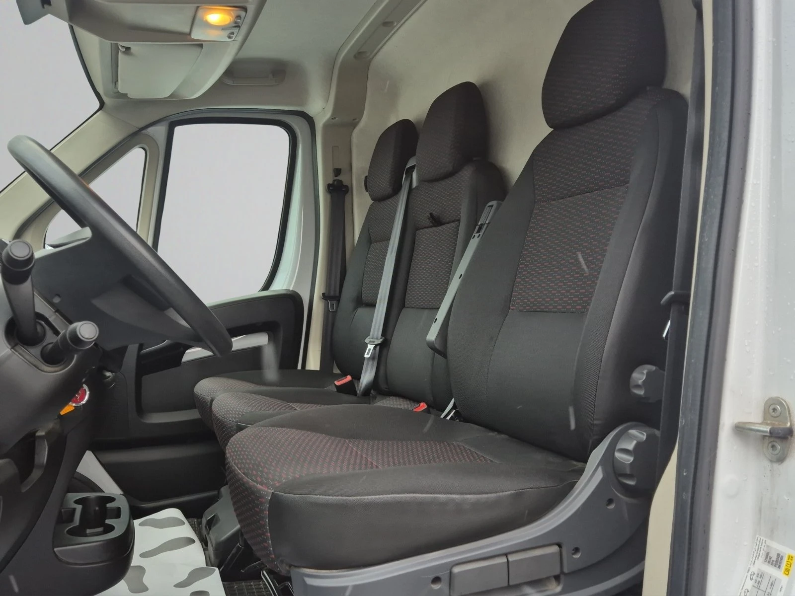 Citroen Jumper JUMPER FT 35+ L4H2 2.2 BlueHDI 140 BVM6 S&S E6.4 - изображение 9