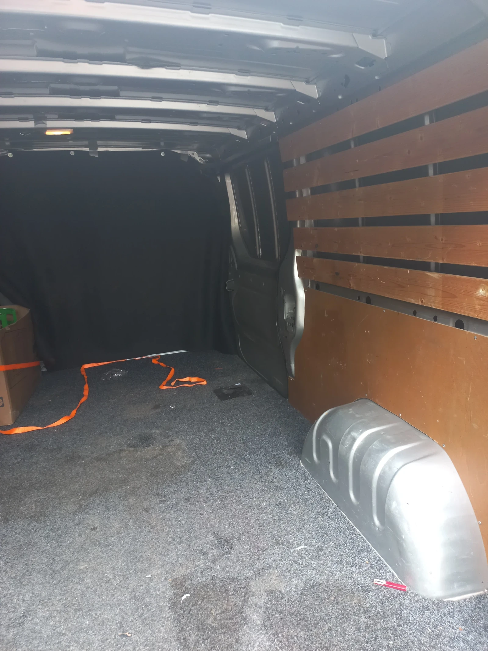 Opel Vivaro, снимка 6 - Бусове и автобуси - 54660535
