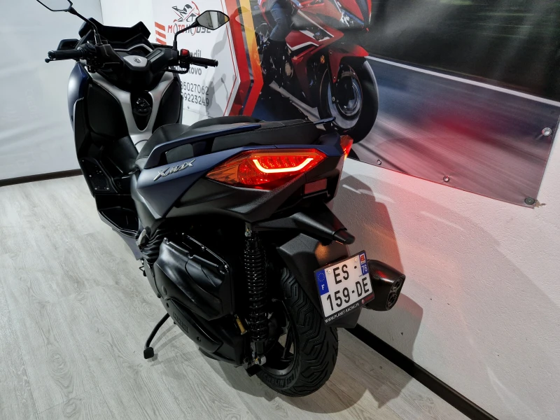 Yamaha X-max 400ie, !AKRAPOVIC! ABS-TCS, 2019г.!19282км!, снимка 4 - Мотоциклети и мототехника - 51114199