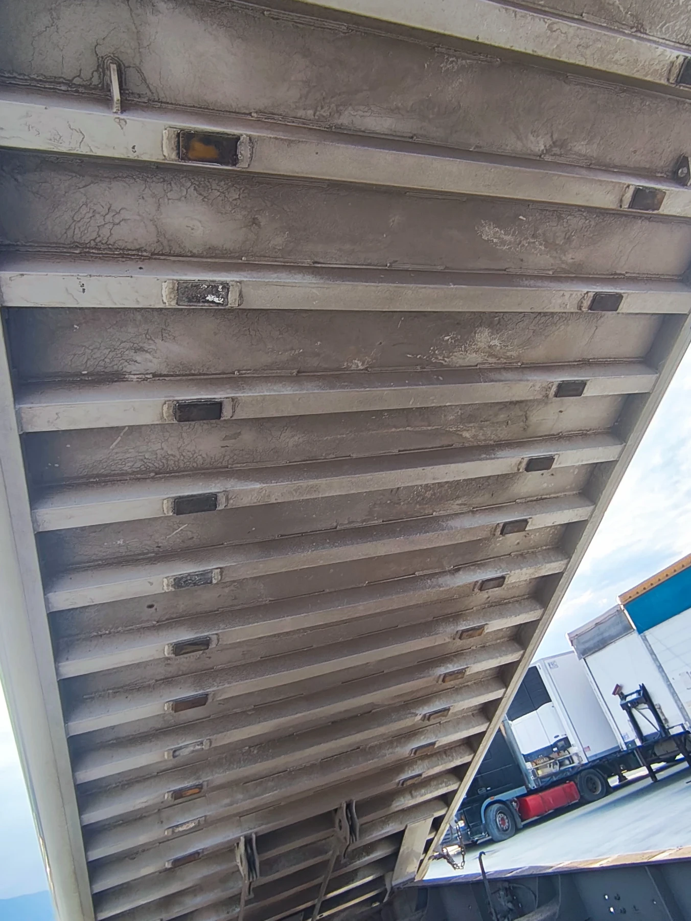 ����������� Schmitz | Mobile.bg � ����������� 12