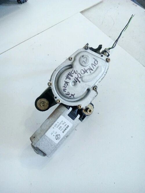 Моторче задна чистачка Фиат Пунто