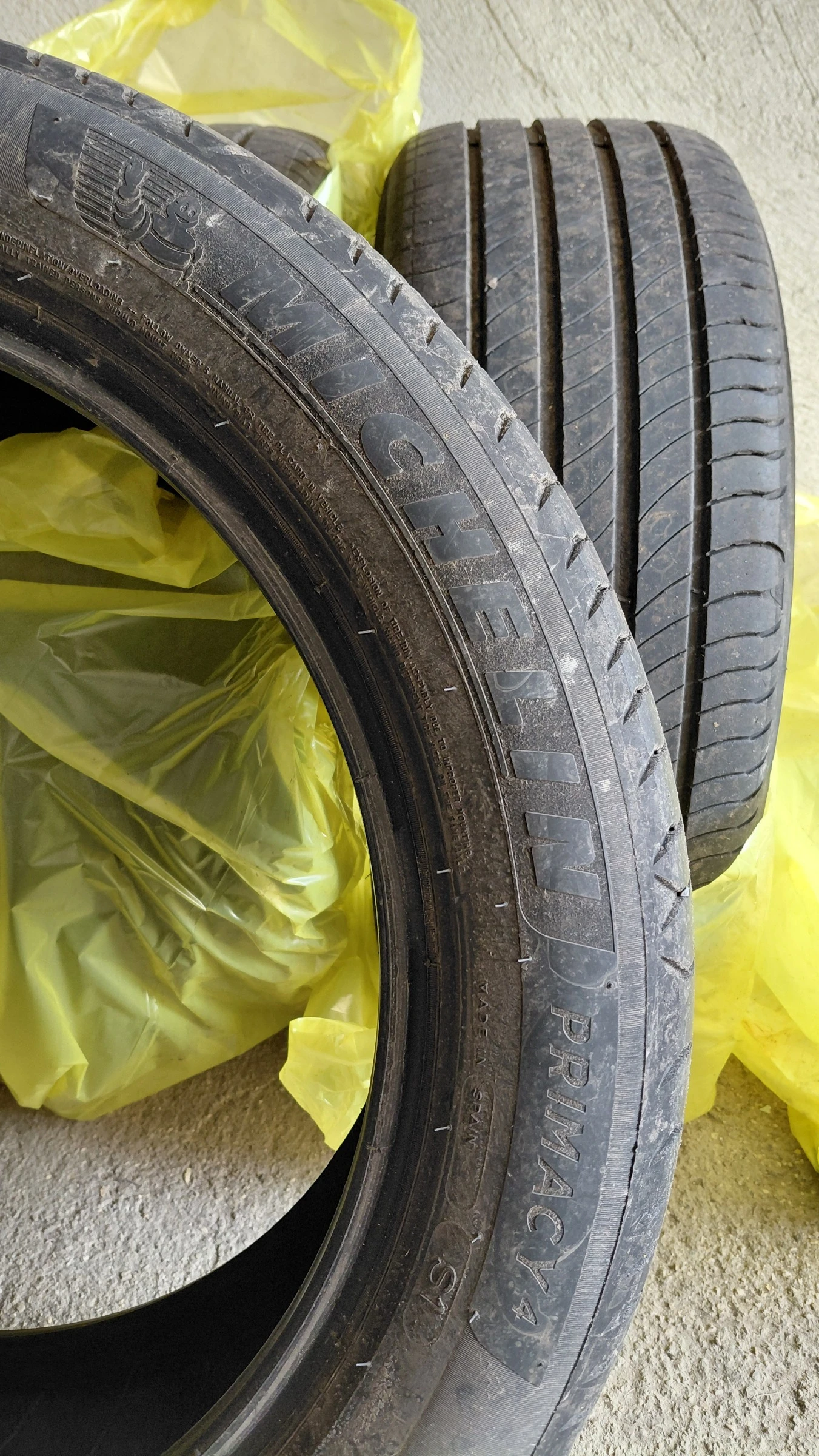 Гуми Летни 235/50R19, снимка 3 - Гуми и джанти - 53908206