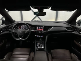 Opel Insignia EXCLUSIVE* 4x4* DISTR*  МАСАЖ* ОБДУХВАНЕ* HEAD-UP*, снимка 10
