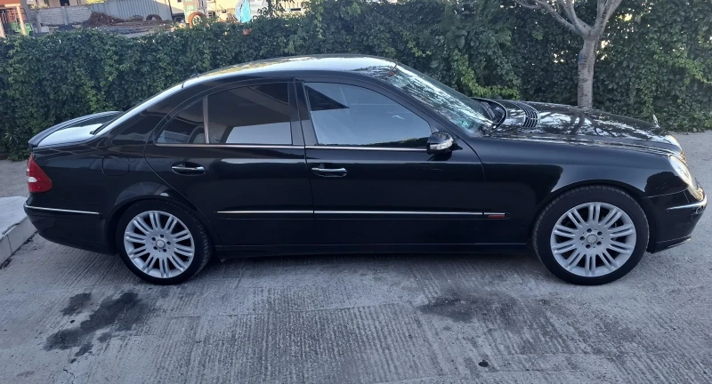 Mercedes-Benz E 200 Kompressor , снимка 11 - Автомобили и джипове - 47430417