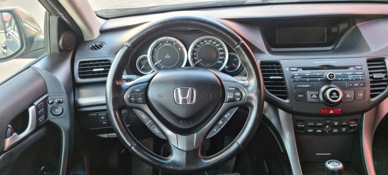 Honda Accord 2.2 Facelift, снимка 6 - Автомобили и джипове - 48346770