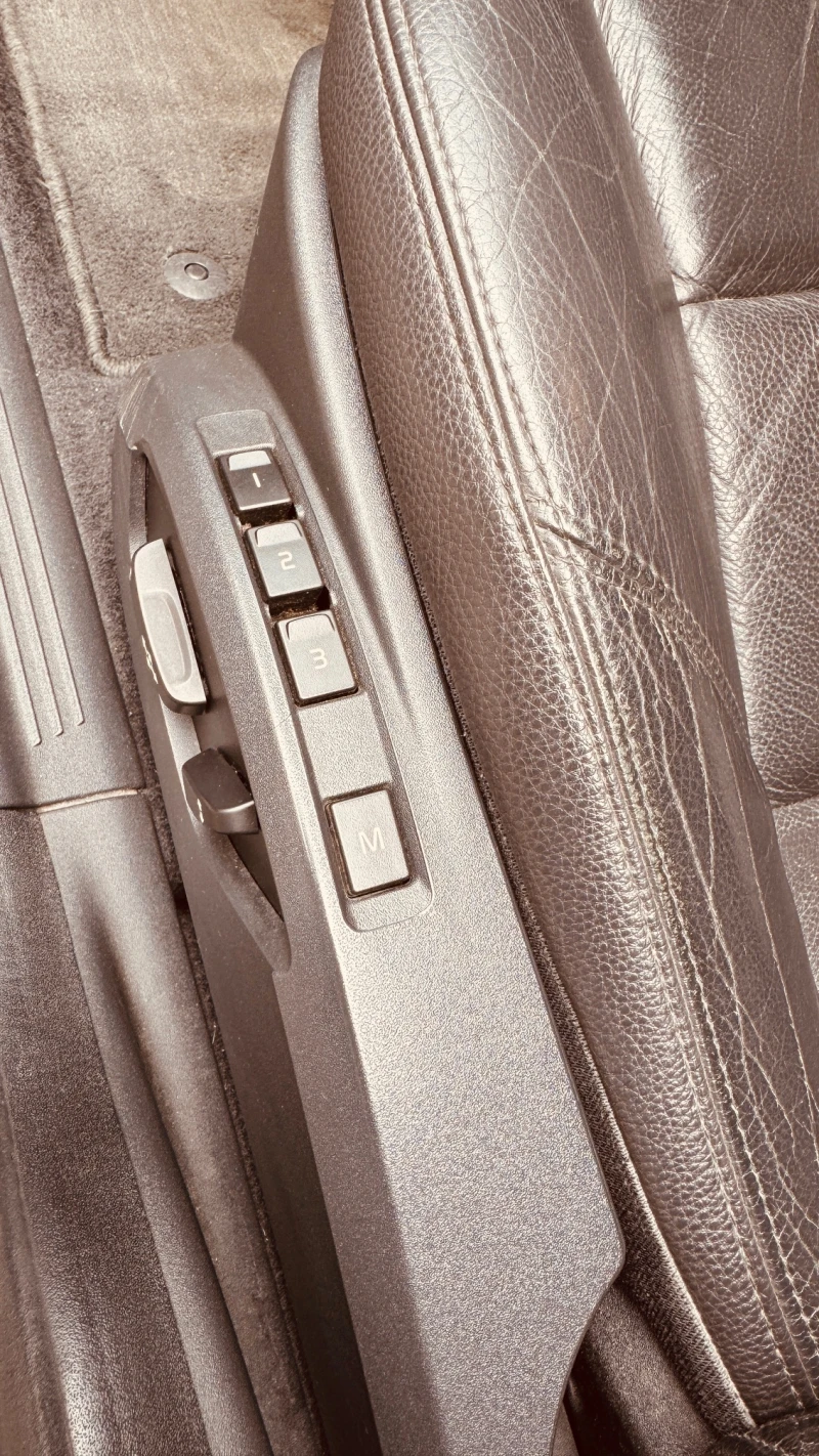 Volvo V50 комби, снимка 11 - Автомобили и джипове - 51611670