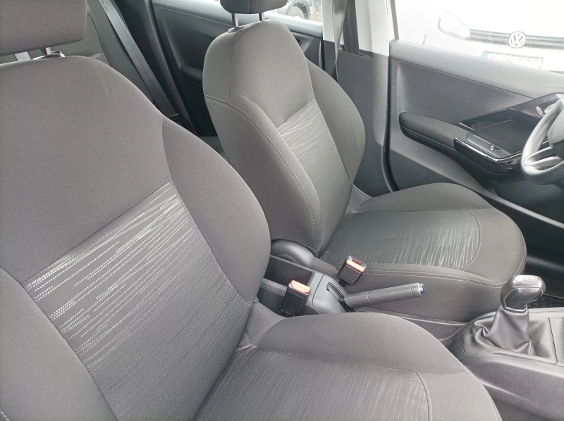 Peugeot 208 1.0 BENZIN НА  ЧАСТИ , снимка 7 - Автомобили и джипове - 49847754