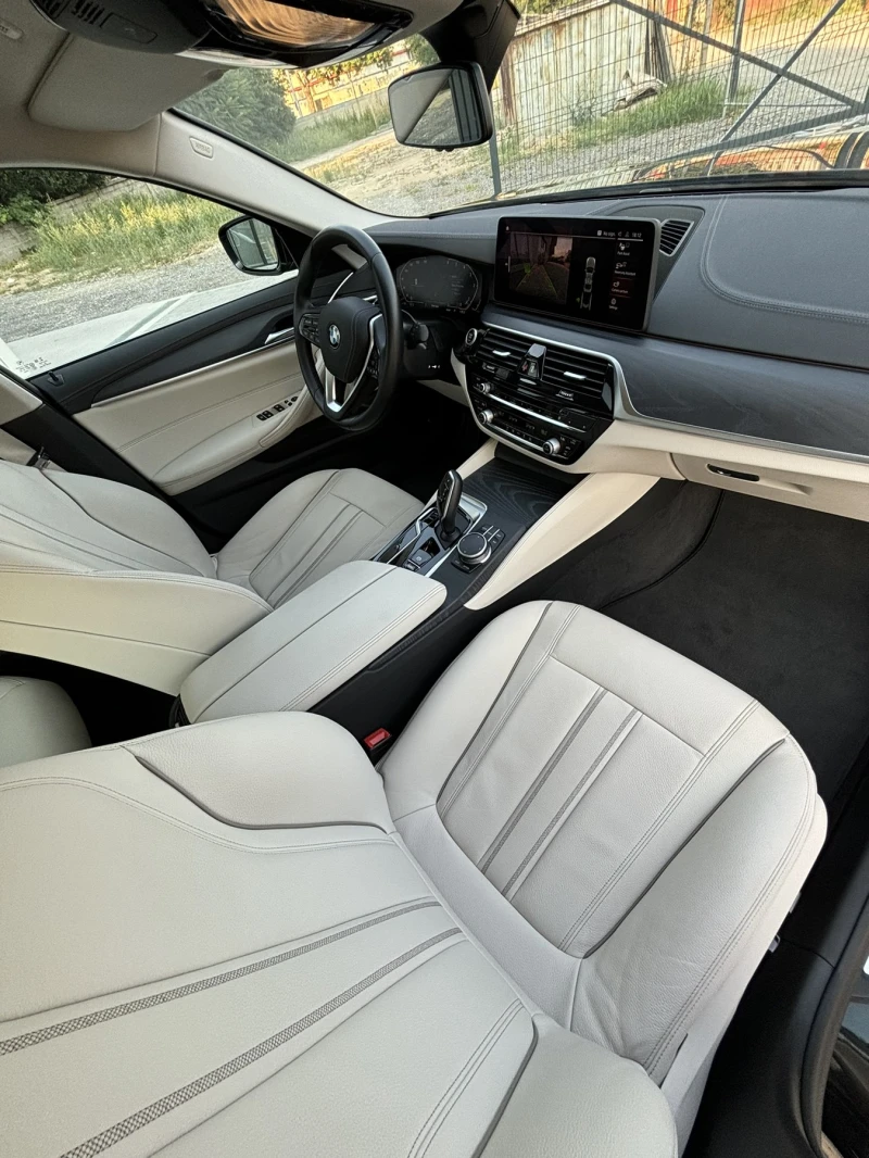 BMW 520 520xd LUXURY LINE, снимка 11 - Автомобили и джипове - 51019244
