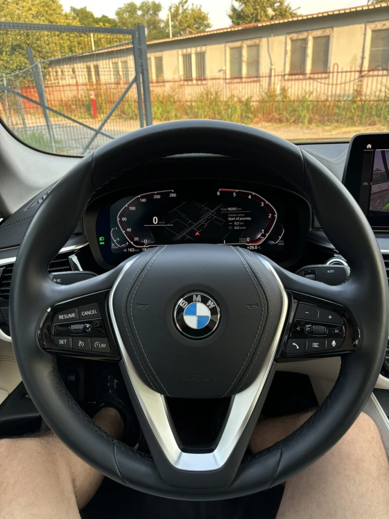 BMW 520 520xd LUXURY LINE, снимка 12 - Автомобили и джипове - 51019244