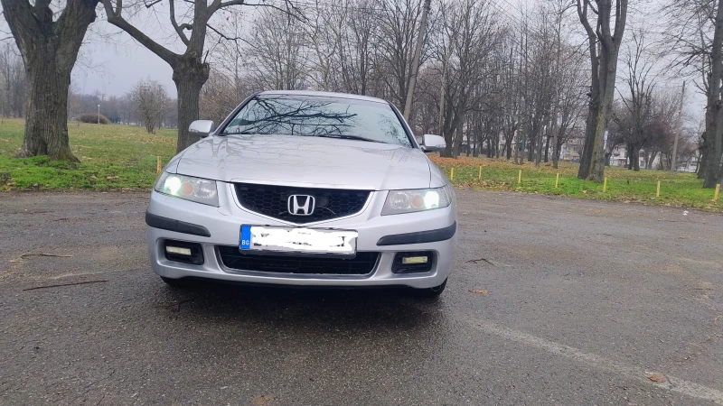 Honda Accord 2.0 ГАЗ, АЛКАНТАРА, снимка 3 - Автомобили и джипове - 53101949