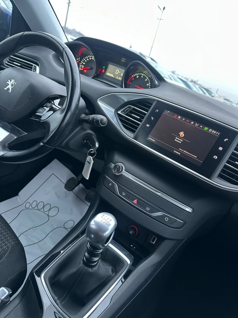 Peugeot 308 1.2i 2019G 80000km* * * NAVI* CAMERA* full evro6B, снимка 12 - Автомобили и джипове - 53204302