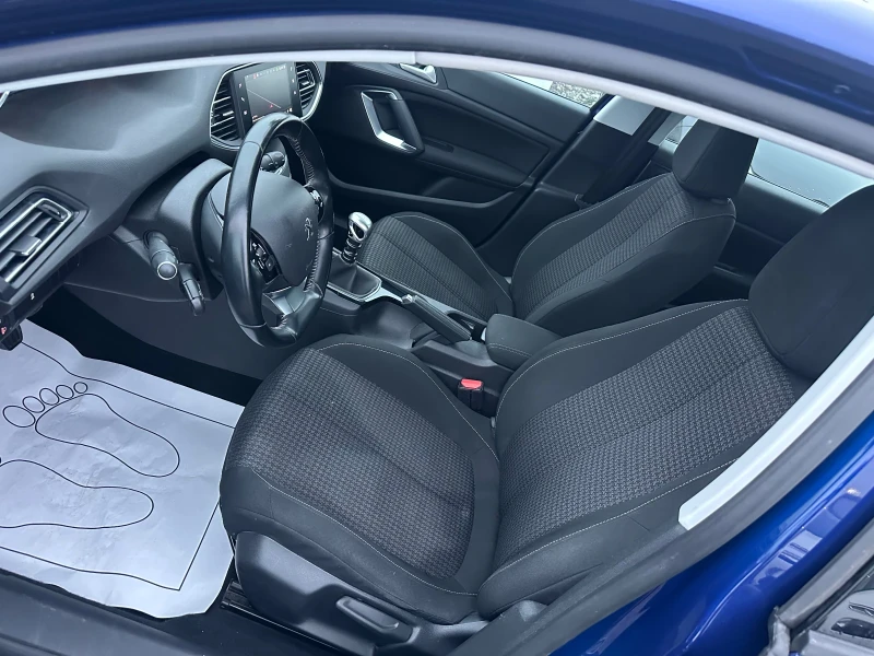 Peugeot 308 1.2i 2019G 80000km* * * NAVI* CAMERA* full evro6B, снимка 7 - Автомобили и джипове - 53204302
