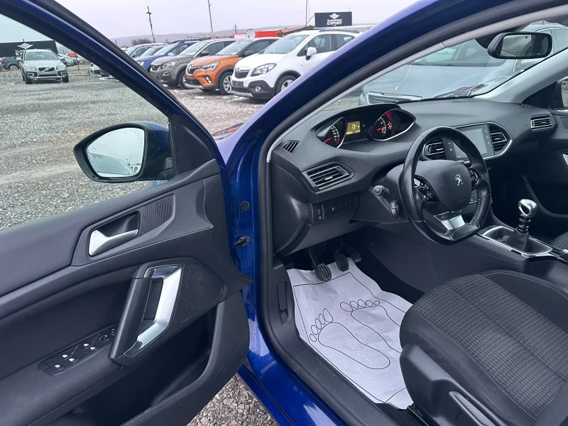 Peugeot 308 1.2i 2019G 80000km* * * NAVI* CAMERA* full evro6B, снимка 6 - Автомобили и джипове - 53204302