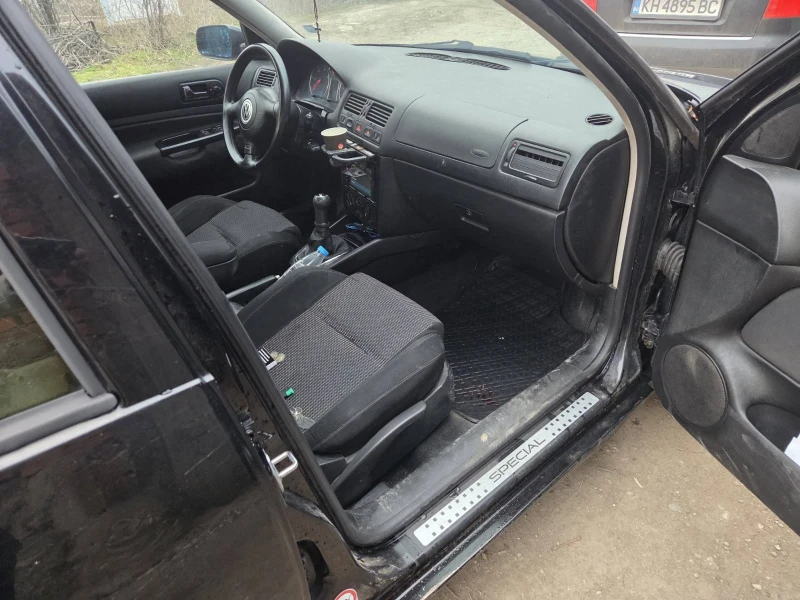 VW Golf 1.9 TDI, снимка 4 - Автомобили и джипове - 53405032