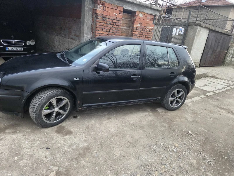 VW Golf 1.9 TDI, снимка 7 - Автомобили и джипове - 53405032