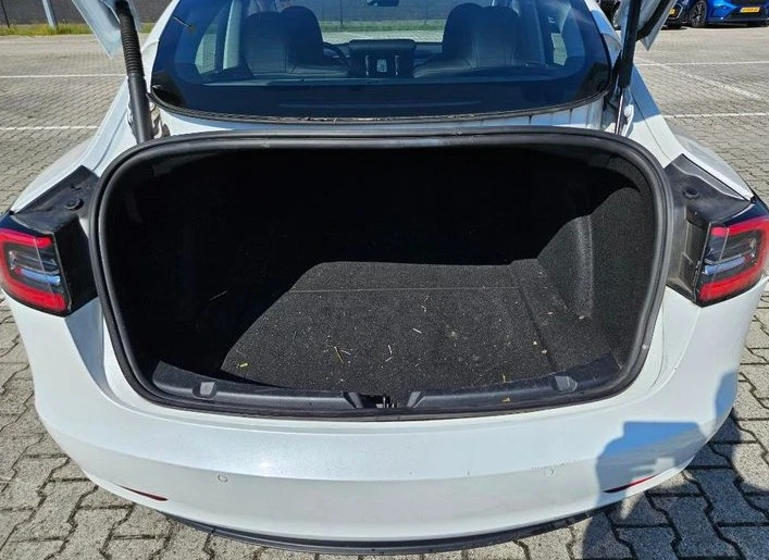 Tesla Model 3 Термопомпа, Гарнция , ЛФП - изображение 5