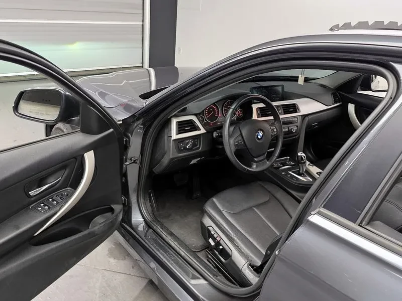 BMW 320 d, снимка 10 - Автомобили и джипове - 54589648