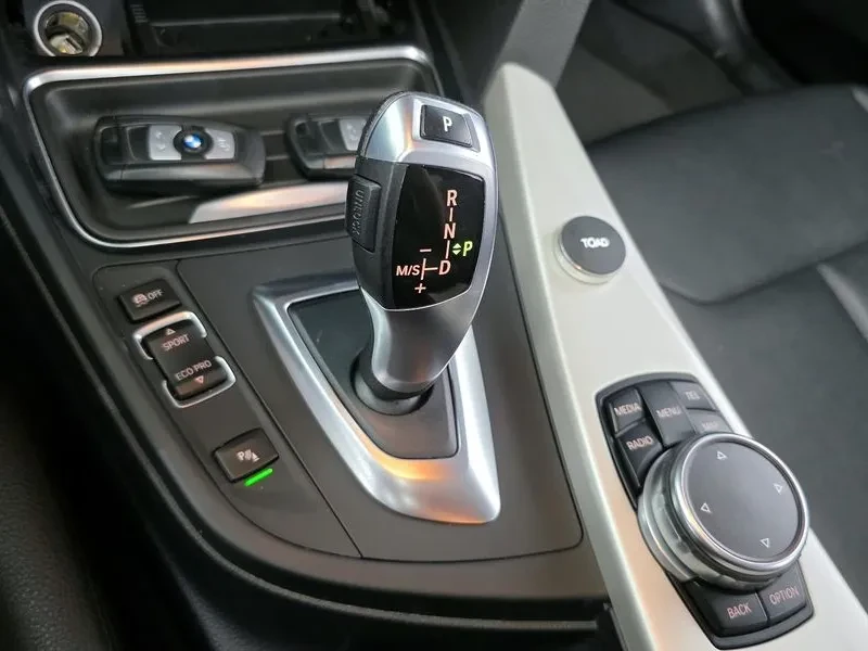 BMW 320 d, снимка 9 - Автомобили и джипове - 54589648