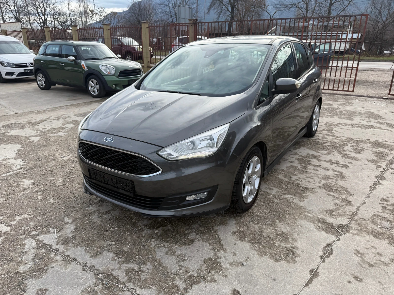 Ford C-max 1.6i Газ навигация, снимка 1