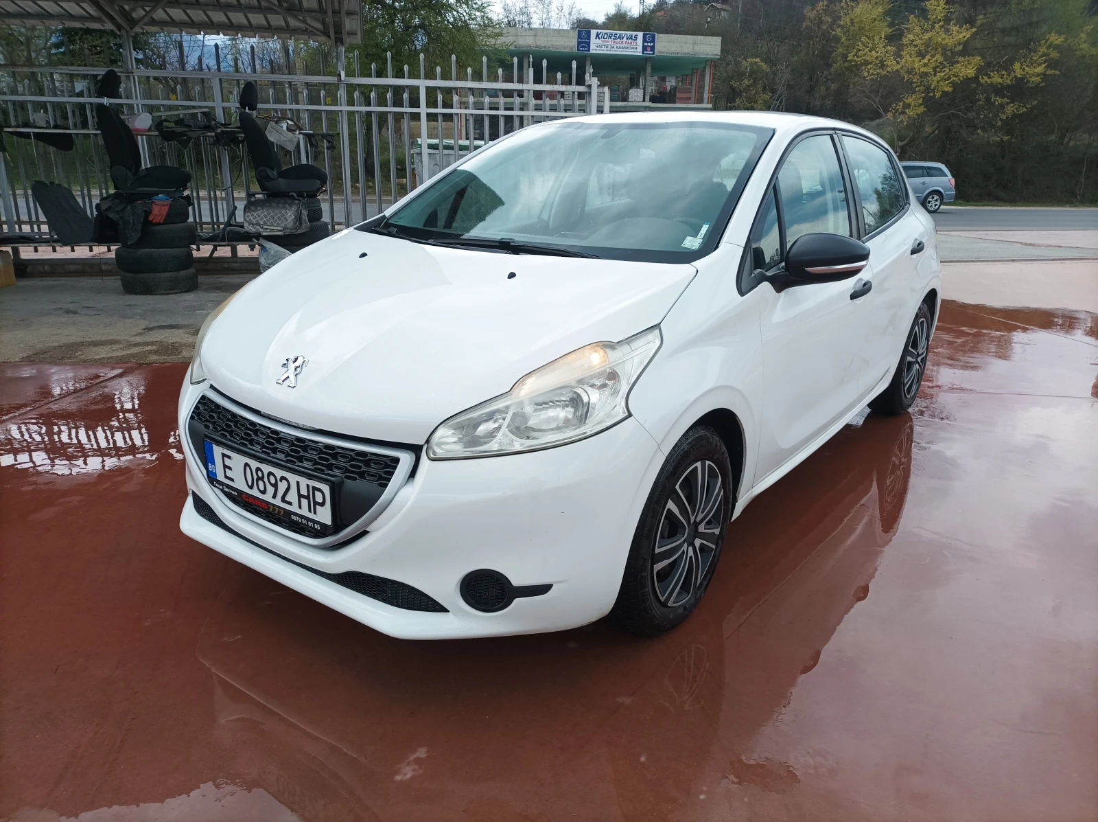 Peugeot 208 1.0 BENZIN НА  ЧАСТИ , снимка 1