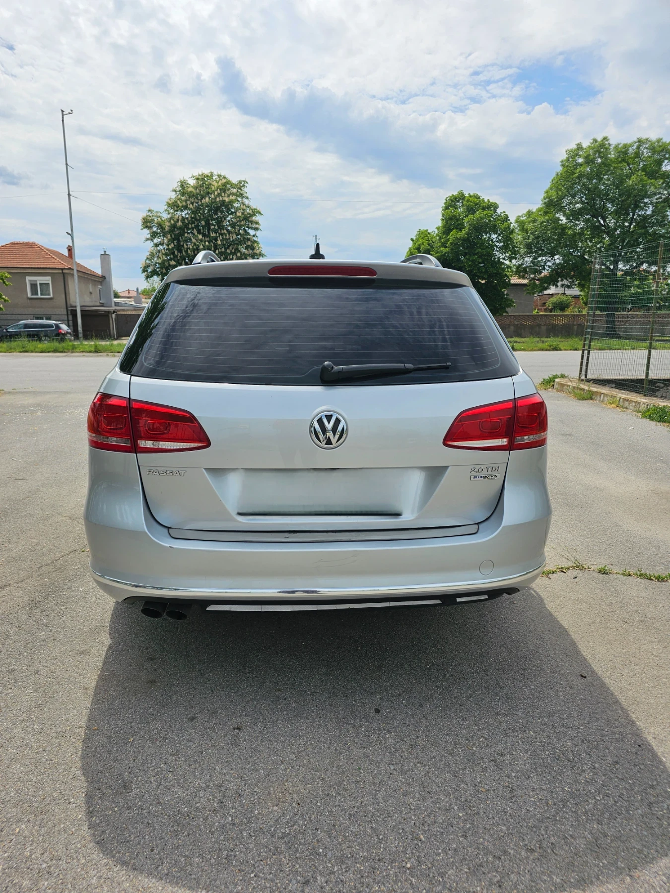 VW Passat 2.0 TDI - изображение 4