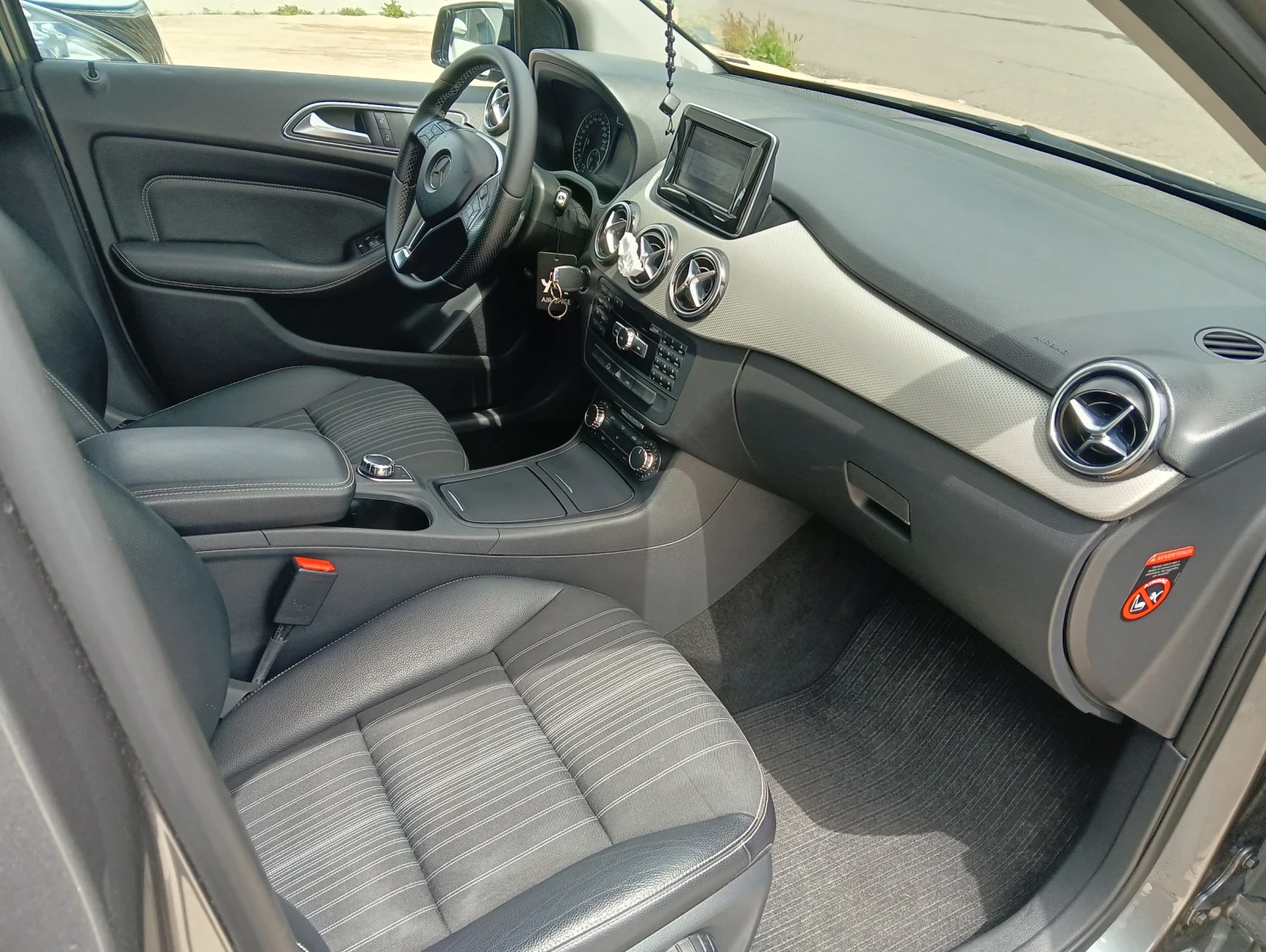 Mercedes-Benz B 180  - изображение 4