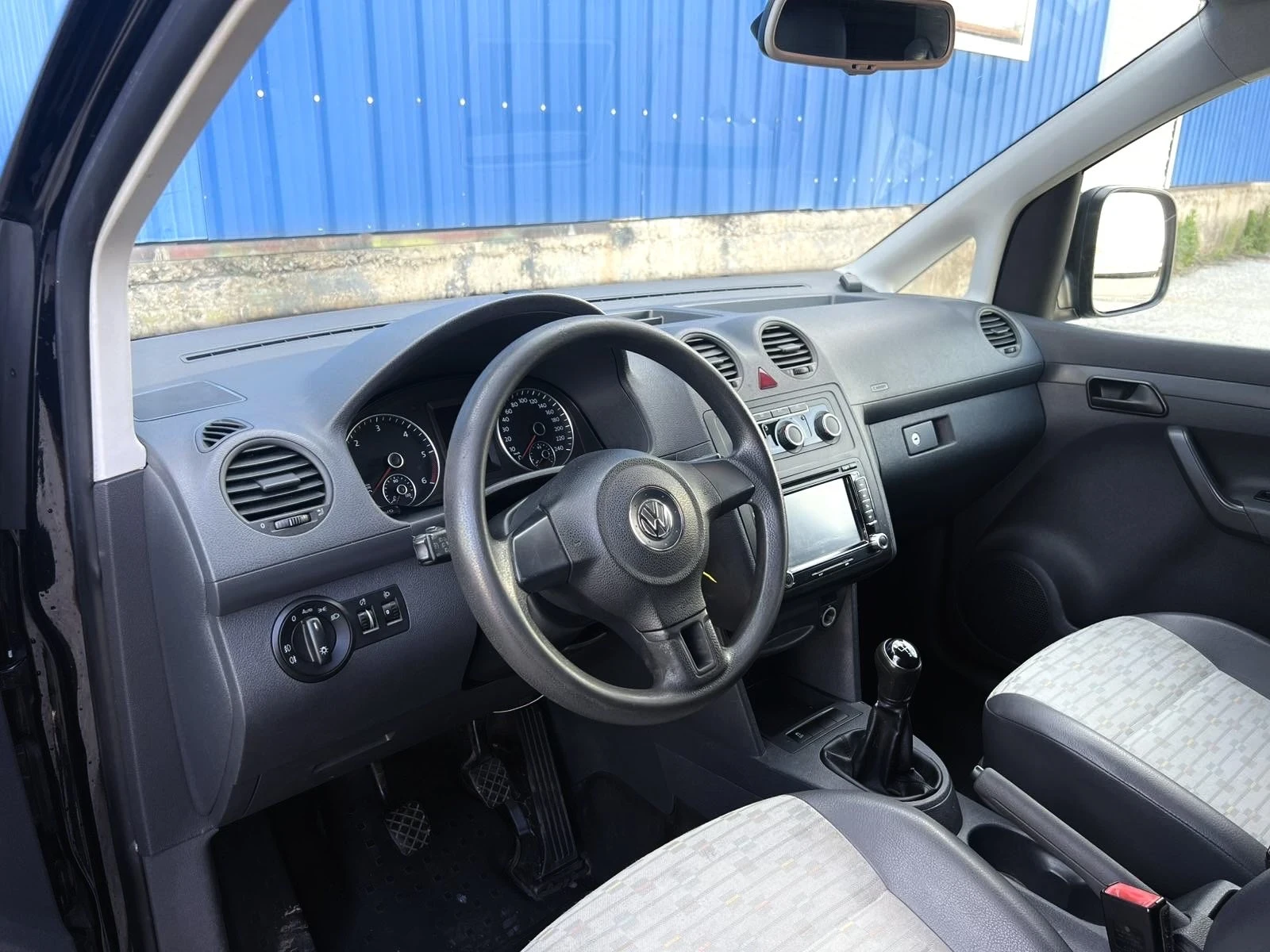 VW Caddy 1.6 DIESEL NAVI - изображение 7