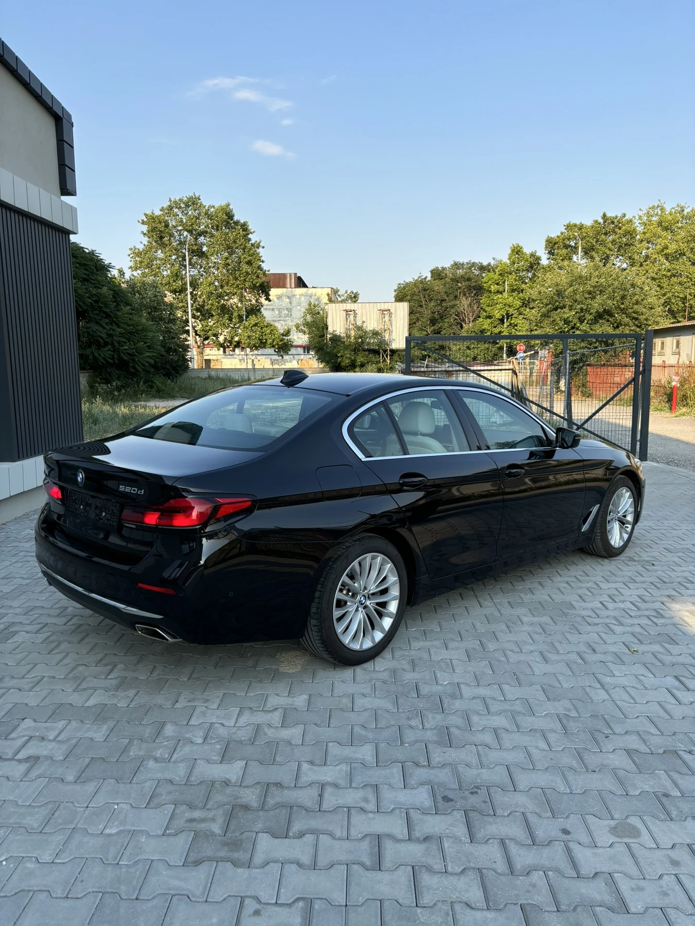 BMW 520 520xd LUXURY LINE - изображение 5
