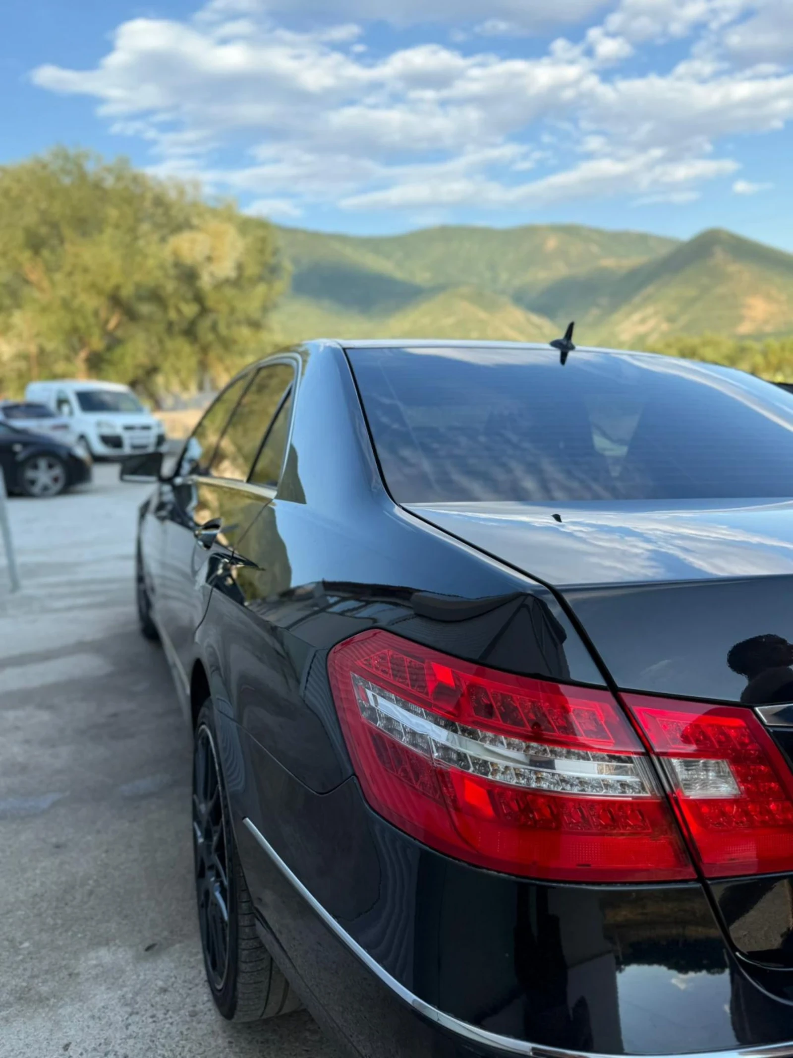 Mercedes-Benz E 350  - изображение 4