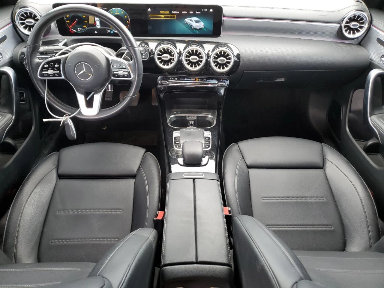 Mercedes-Benz CLA 250 4MATIC* Обудхване* Панорама* Keyless* Ambient - изображение 8